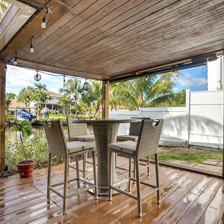 Canal Side Retreat With Dock, By Hollywood Boardwalk Fort Lauderdale Bagian luar foto