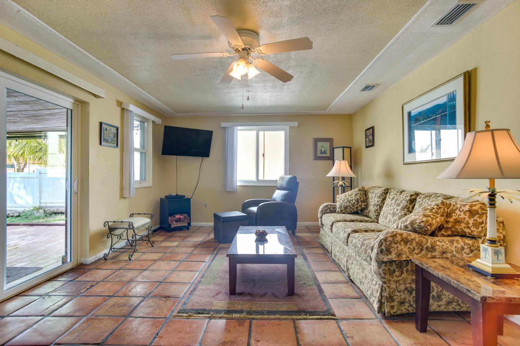 Canal Side Retreat With Dock, By Hollywood Boardwalk Fort Lauderdale Bagian luar foto