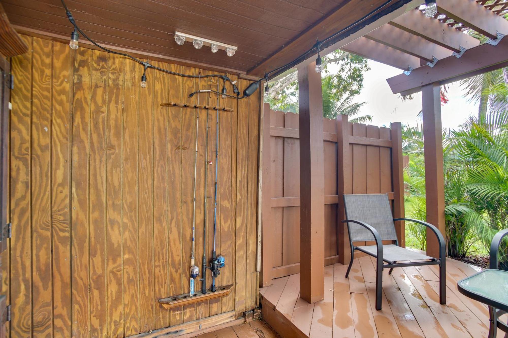 Canal Side Retreat With Dock, By Hollywood Boardwalk Fort Lauderdale Bagian luar foto